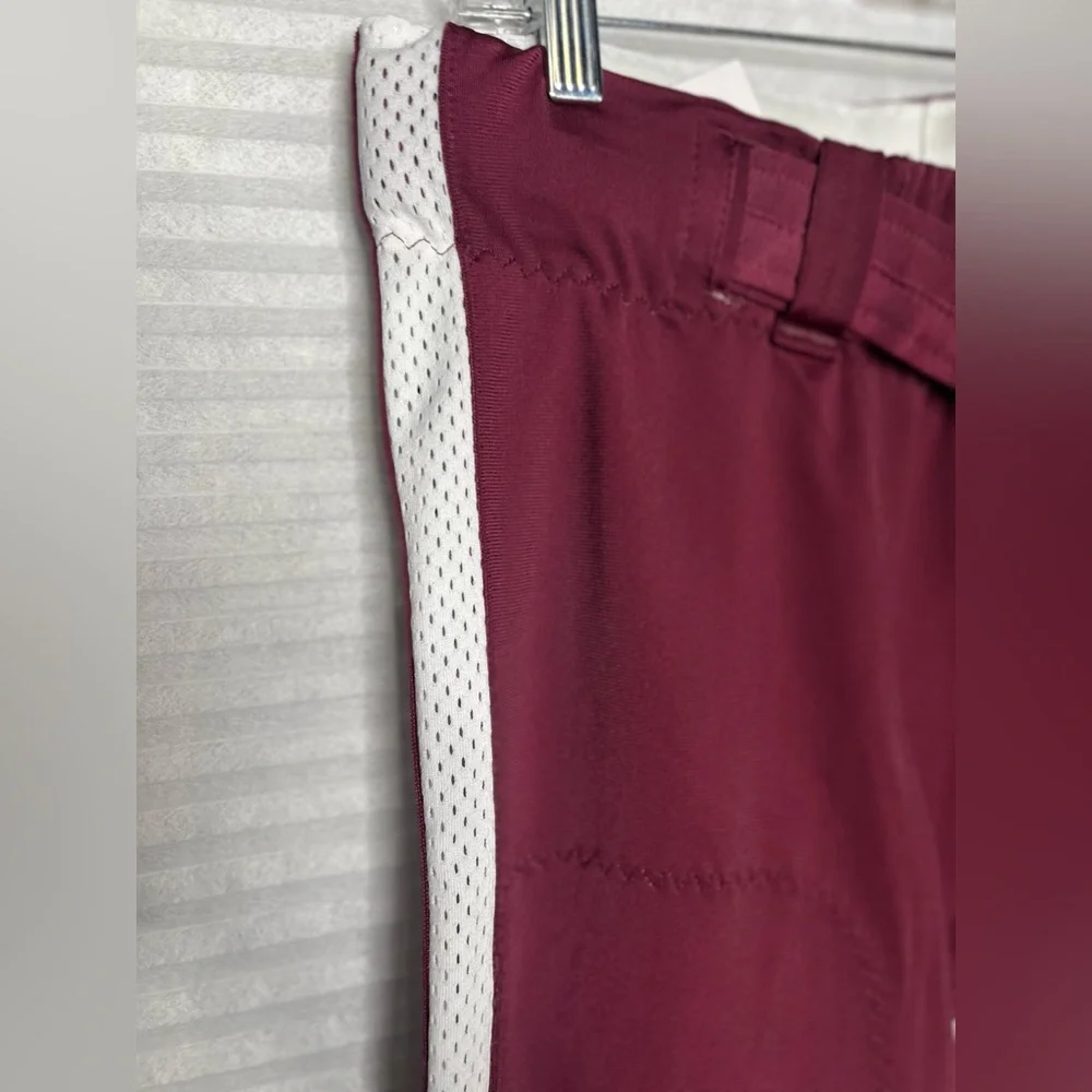 Nike Men’s  football pants maroon burgundy white size Large NEW